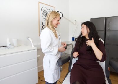 Specialist i Hudkræft, Ansigtskirurgi, Øredeformiteter og Regenerativ medicin
